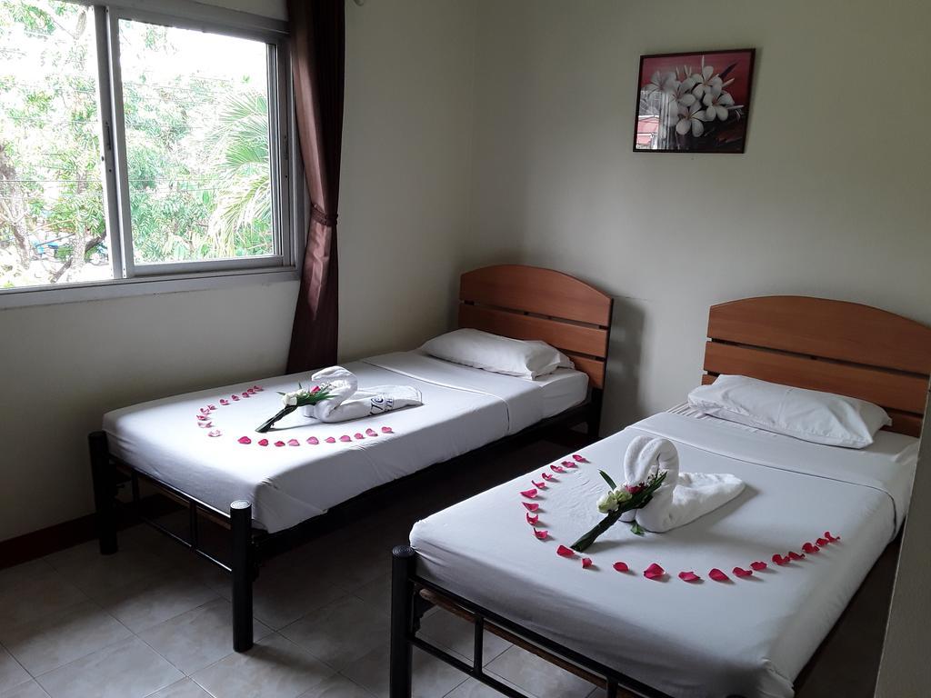 Vitoonguesthouse2fanrooms & Aircondition Gasthof 2*
